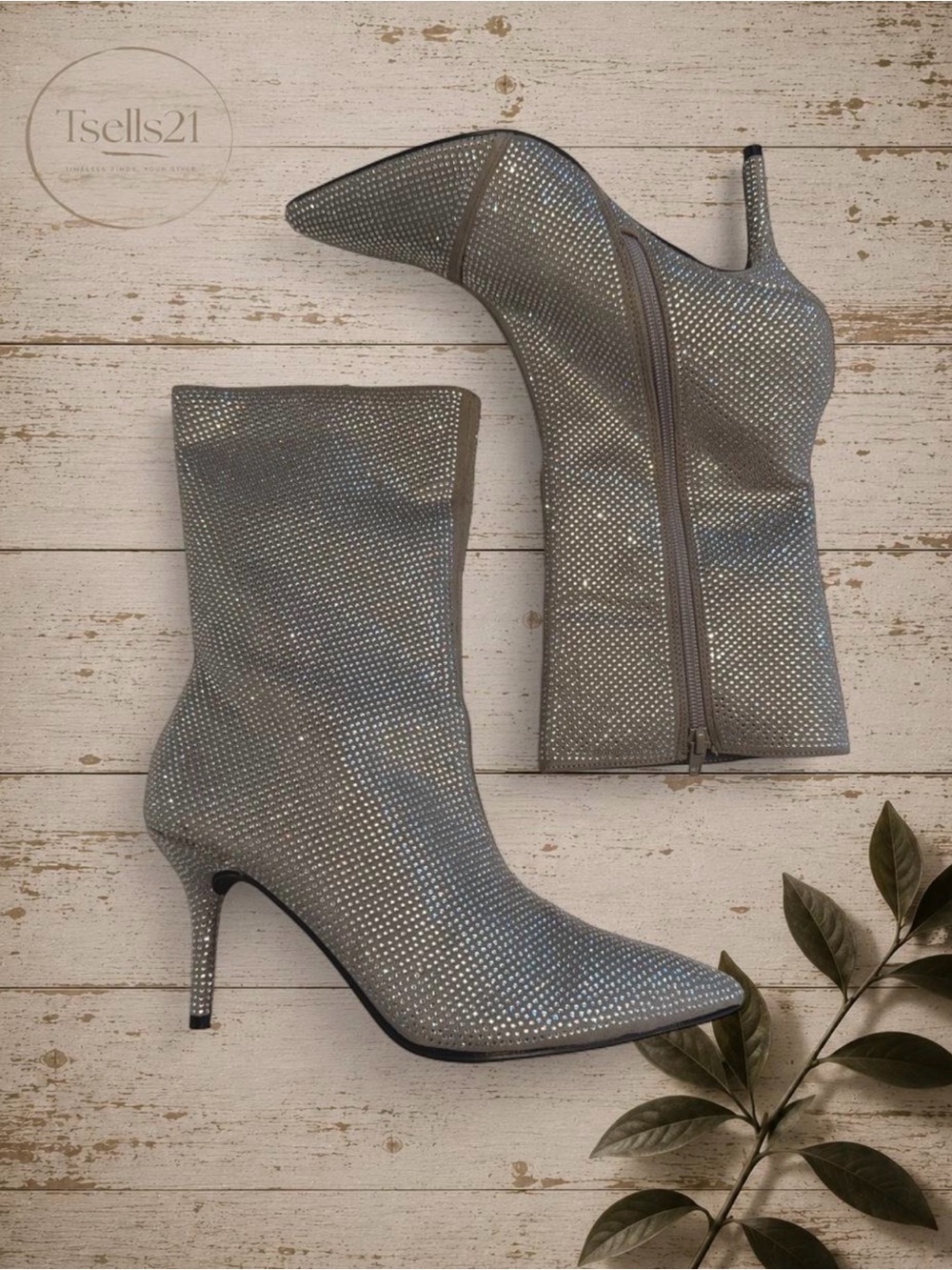 NWT Shimmering Silver Rhinestone Pointed Toe Booties - Size 8